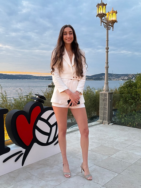 8. Elif Şahin