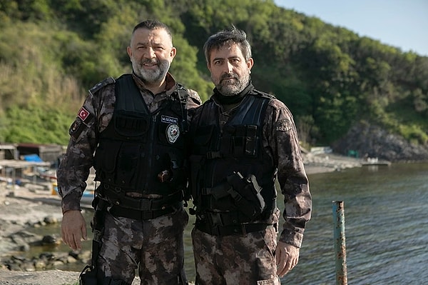 11. Televizyonun en uzun soluklu dizilerinden Arka Sokaklar'ın azılı kötülerinden Cevher Şanlı, 11 yıl sonra diziye geri dönüyor.