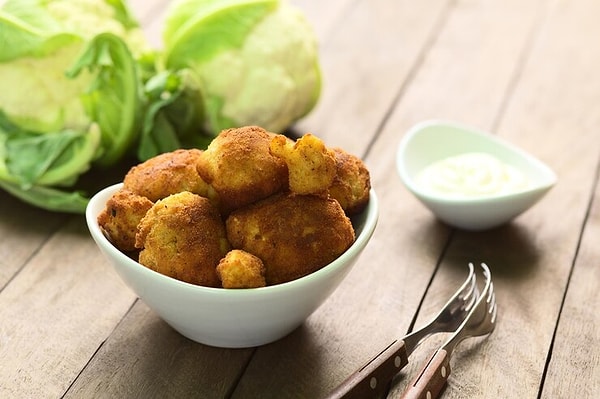 6. Karnabahar Nugget ve Baharatlı Patates Dilimleri