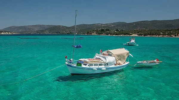 6. Akvaryum Koyu – Dikili, İzmir