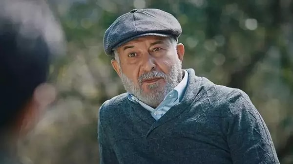 Okul çağında Türkçe konuşmayı öğrenmişti Sürmeli.
