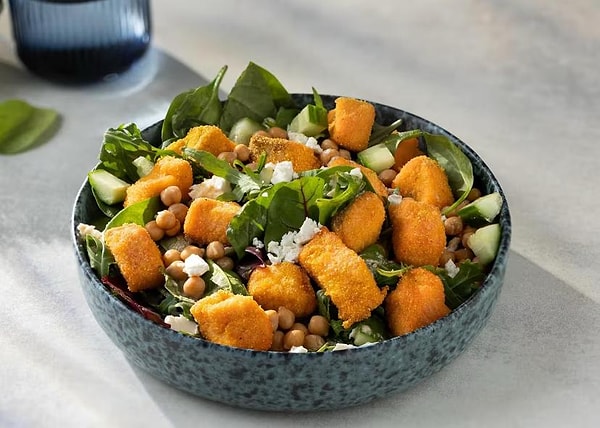 1. Çıtır Alabalık Salatası ve Dana Köfte