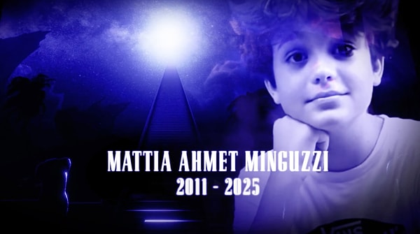 Rock müziğinin efsane ismi Guns N’ Roses da İstanbul konseri öncesi Mattia Ahmet Minguzzi'yi andı.
