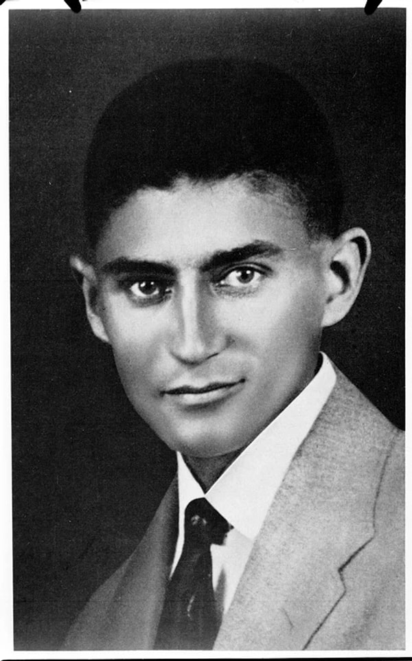 Franz Kafka: Mükemmelliğin Dayanılmaz Yükü