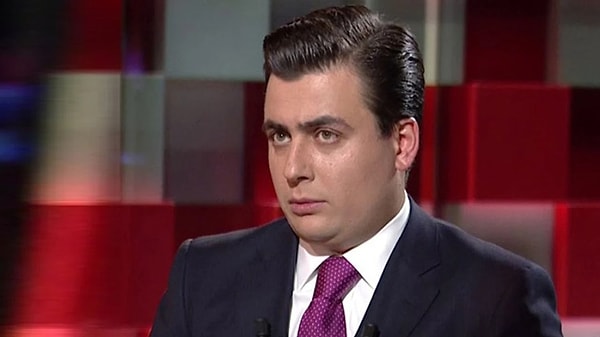 Osman Gökçek'in sahibi olduğu Beyaz TV'deki sunuculara uyuşturucu ve fuhuş soruşturması başlatıldığı iddia edildi.