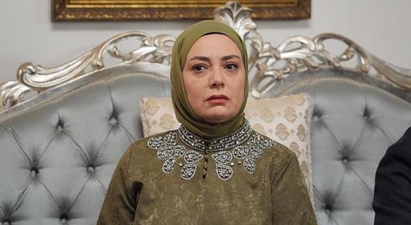 Kızılcık Şerbeti'nin Pembe'si Sibel Taşçıoğlu'nun kamera arkası görüntüleri gündem oldu. Görseli