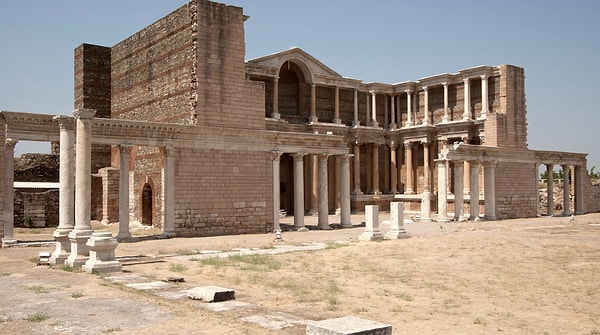 History of Sardis: The Birthplace of Money