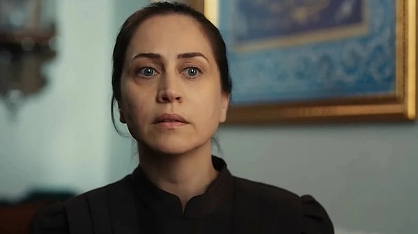 12. Kızıl Goncalar'ın Hasna'sı Selen Öztürk'ten final itirafı geldi.