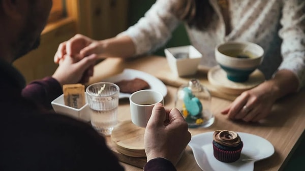 Date Ne Demek? Date Çıkmak Ne Anlama Geliyor?