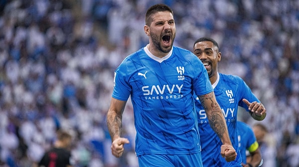6. Fenerbahçe, takas yoluyla Al Hilal'ın Sırp yıldız golcüsü Mitrovic'in peşinde.