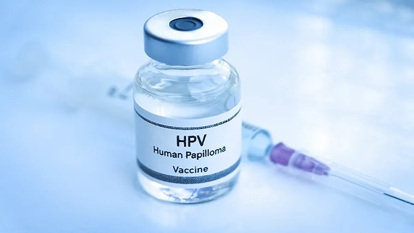 Rahim ağzı kanserinden yüzde 70-90 oranında koruyan HPV aşısının tüm Türkiye’de ücretsiz olması için harekete geçildi. Görseli