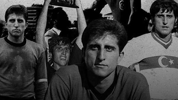 1960 yılında Eskişehir Gençlik Kulübü’nde futbola adım atan Heper, yalnızca beş yıl sonra adını tarihe yazdıracağı Eskişehirspor’un kurucu kadrosunda yer aldı. Görseli