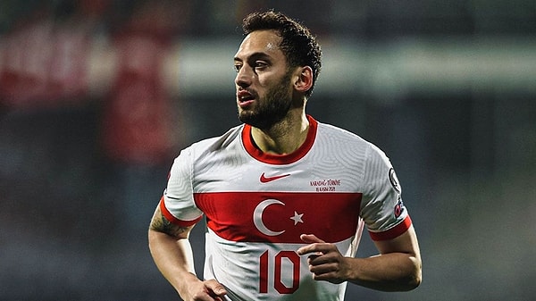 Hakan Çalhanoğlu Hangi Takımlarda Oynadı?