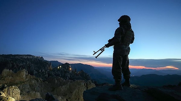 İsrail-İran çatışması sosyal medyada savaş teknolojisini gündeme getirdi. Görseli