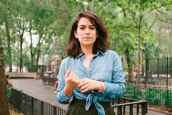 1. Abbi Abrams - Broad City Görseli
