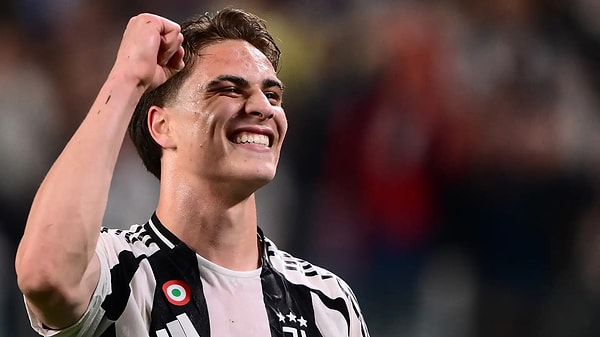 "Juventus'a liderlik ediyor" Görseli