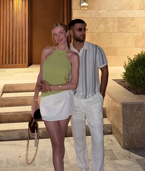 Olayın bir de gelini Emire Cansu Kurtaran'la göndermeli paylaşımlarda bulunduğu tarafı var... Emire Cansu bu yorumun ardından kaynanasına tepki gösteren bir yorumu beğenmişti.