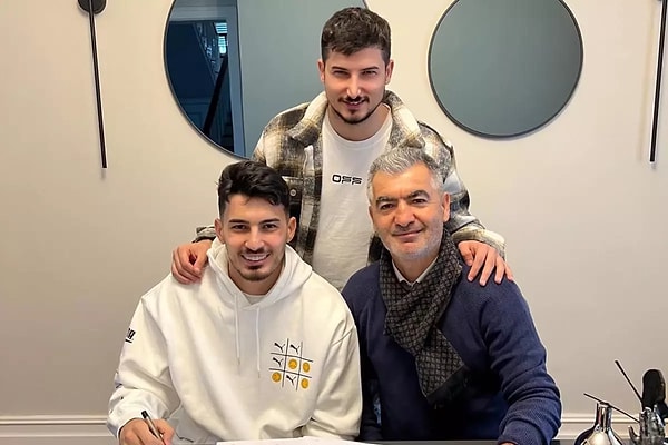 Fenerbahçe bir adım önde görünüyor.