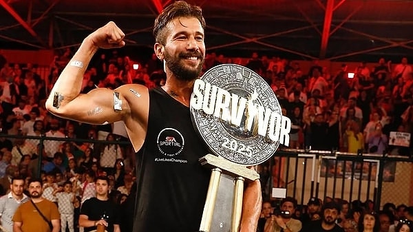 Bu yıl Survivor 2025 All Star sezonunun şampiyonu Adem Kılıçcı oldu. Kılıçcı, Survivor'dan 500 bin TL para ödülü kazandı. Görseli