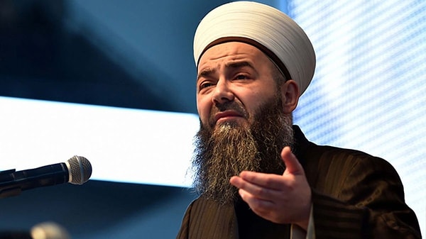 "Yakışıklıların çoğu cehennemde. Çok yakışıklı olanın günahı bol olur."