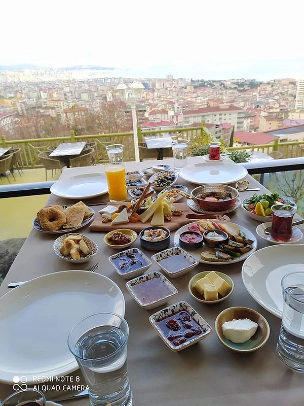 7. Mantıka Palas
