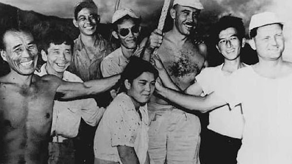1945 yılında Japonya teslim olmuştu ama Anatahan’daki Japonlar, savaşın bittiğine bir türlü inanmadı.