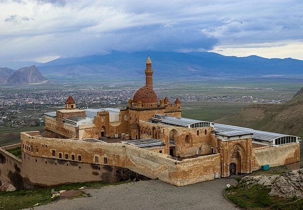 Ishak Pasha Palace Today