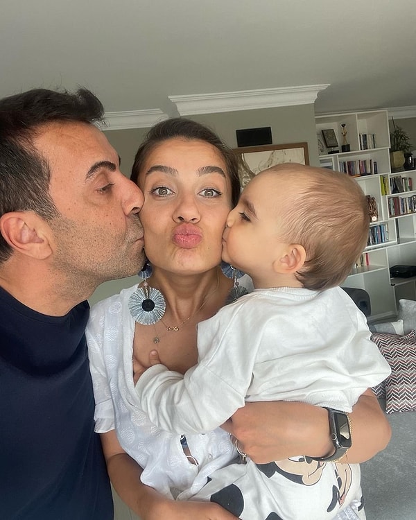 Geçtiğimiz günlerde Gözde Gündüzlü'nün YouTube kanalındaki Palavra isimli programa konuk olan tatlı çift, 4 yaşındaki oğullarının bir kardeşi olacağını açıkladı.
