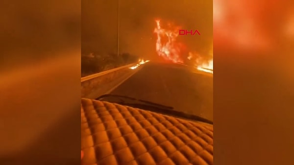 İzmir yanıyor! Günlerdir devam eden yangından azalacağı yerde rüzgarın da etkisiyle şiddetini arttırarak devam etti.