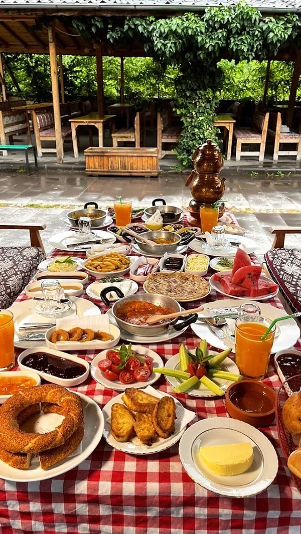 10. Fatih Aile Çay Bahçesi