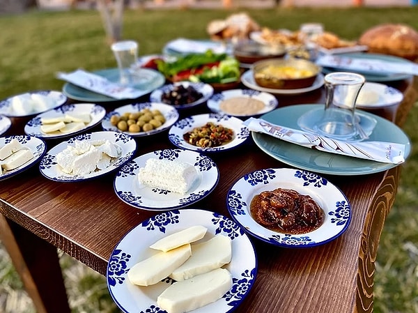 13. Hürmetçi Çiftliği