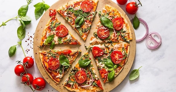 3. Sebzeli Pizza ve Patates Cipsi