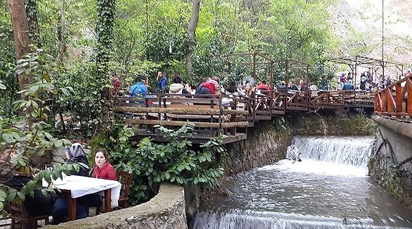 1. Maşukiye Şelale Restaurant
