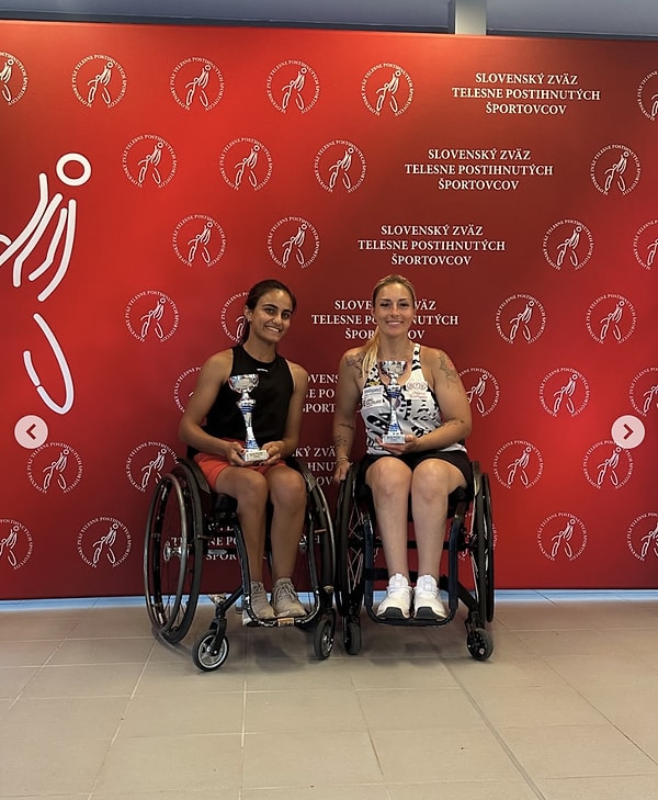 + Sponsorluklar spor kariyerinizde nasıl bir rol oynadı? Engelli bir sporcu olarak sponsor desteği bulmakta yaşadığınız zorluklar veya olumlu deneyimler oldu mu?