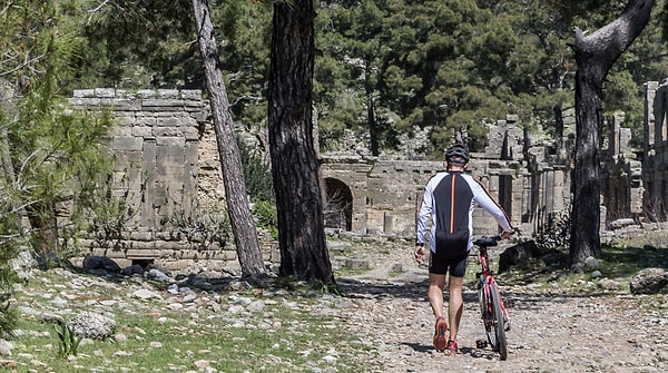 How to Get to Lyrbe Ancient City?