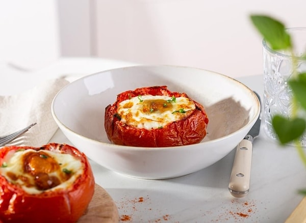 8. Yumurtalı ve Fasulyeli Domates Dolması