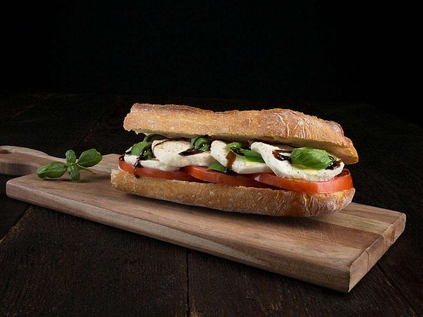 Mozzarella - domatesli sandviç!