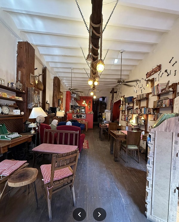8. Kirit Cafe