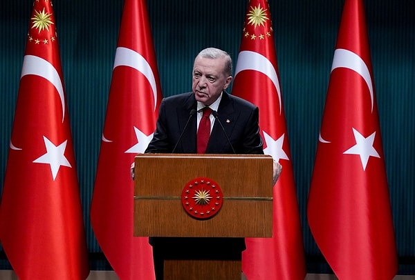 Cumhurbaşkanı Erdoğan, Beştepe'deki kabine toplantısının ardından açıklamalarda bulundu. Erdoğan’ın açıklamalarından satır başları: