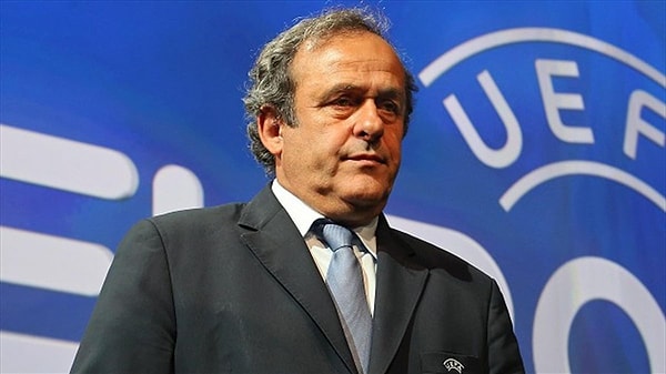 Dünya futbolunun efsanevi isimlerinden Michel Platini, Fransa’daki Bouches-du-Rhône bölgesindeki evine giren hırsızlarla büyük bir şok yaşadı.