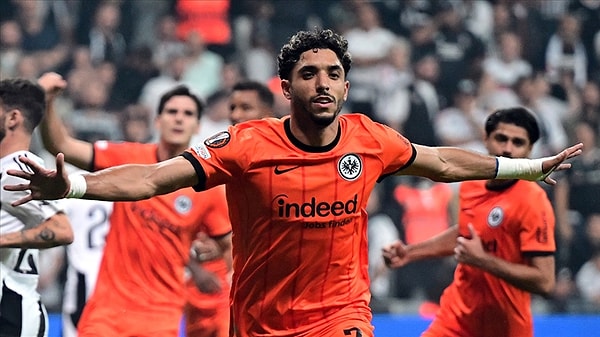 Almanya’nın güçlü ekiplerinden Eintracht Frankfurt bir golcüsünü daha yüksek bonservisi bedeli ile göndermek üzere.