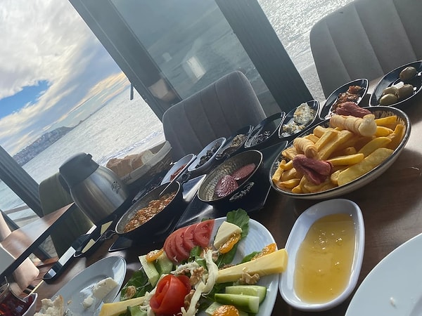 Sandal Beach Restaurant & Eğlence