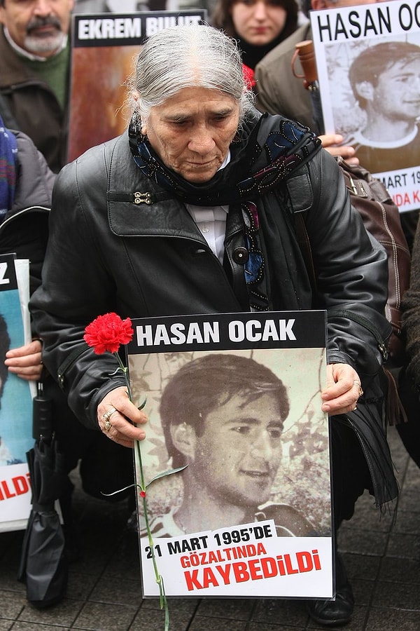 Cumartesi Anneleri, geçtiğimiz Mayıs ayında Taksim’de yeniden bir araya gelmiş ve 1000. hafta eylemlerini düzenlemişti.