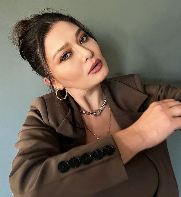 Nurgül Yeşilçay Kimdir?