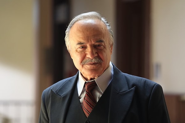 Birsen Altuntaş'ın haberine göre son olarak Yalı Çapkını'nda rol alan Çetin Tekindor, Kral Kaybederse dizisinin kadrosuna dahil oldu.