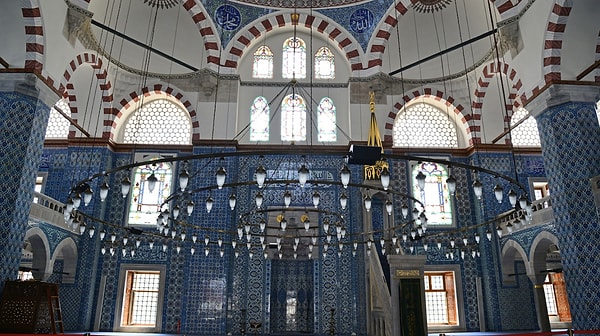 What is Rustem Pasha Mosque Famous for?