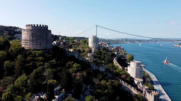 9. Gaze at the Bosphorus and the Continents from Rumeli Fortress (Istanbul)