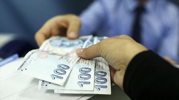 Kamu işçileri için öngörülen zam teklifi artırılmış oldu.