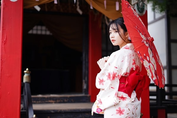Tokyo Rent-Kano gibi sitelerde bir sevgiliyle randevu yapmanın belli bir ücreti var ve bu ücret yalnızca zaman için ödeniyor.
