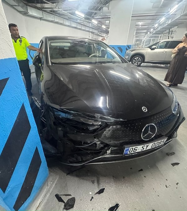 Gelelim, olayın nasıl meydana geldiğine: Otelden çıkış yapan müşteri valeden aracını istedi!